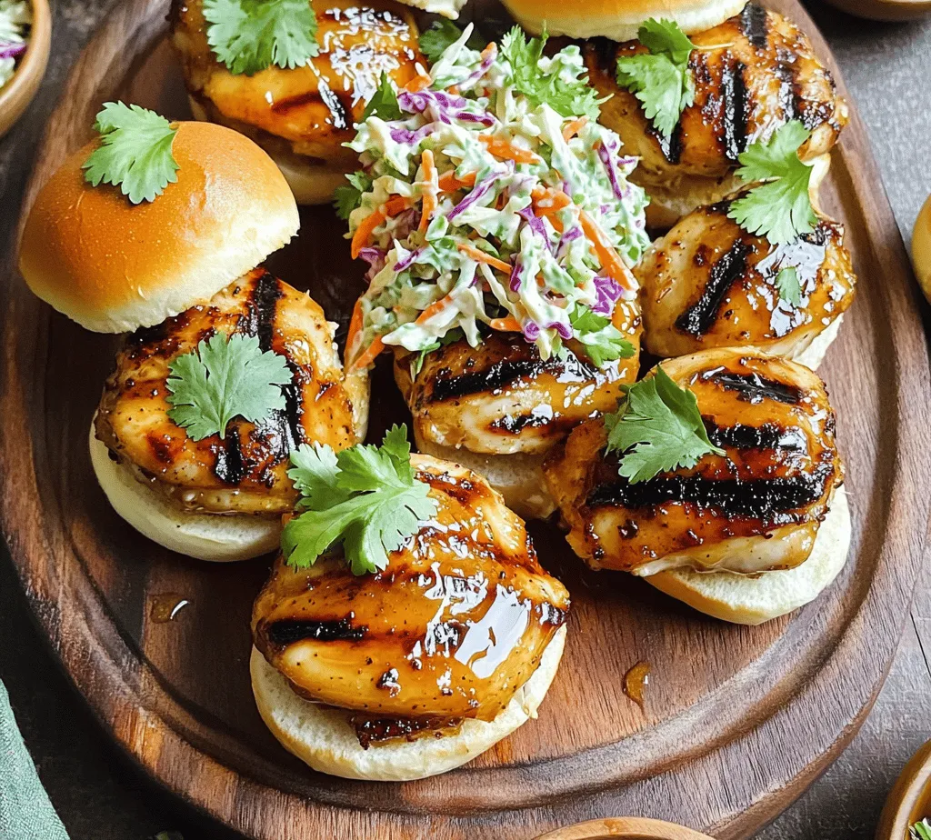 Sliders have surged in popularity in recent years, evolving from a comfort food to a trendy culinary item featured in restaurants and home kitchens alike. They offer a unique adaptability, allowing for a vast array of fillings—from classic beef patties to inventive vegetarian options. This versatility makes sliders an ideal choice for any occasion, whether it’s a backyard barbecue, a sports viewing party, or a cozy family meal.