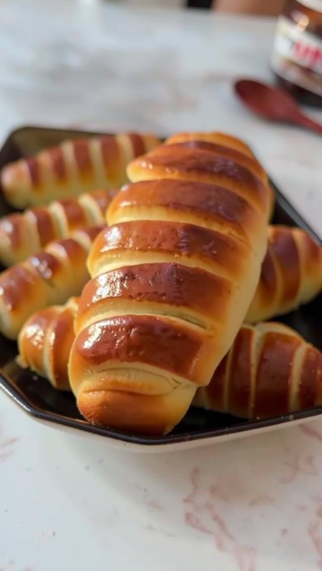 Easy Nutella Brioche Rolls: Soft & Fluffy Breakfast Treat